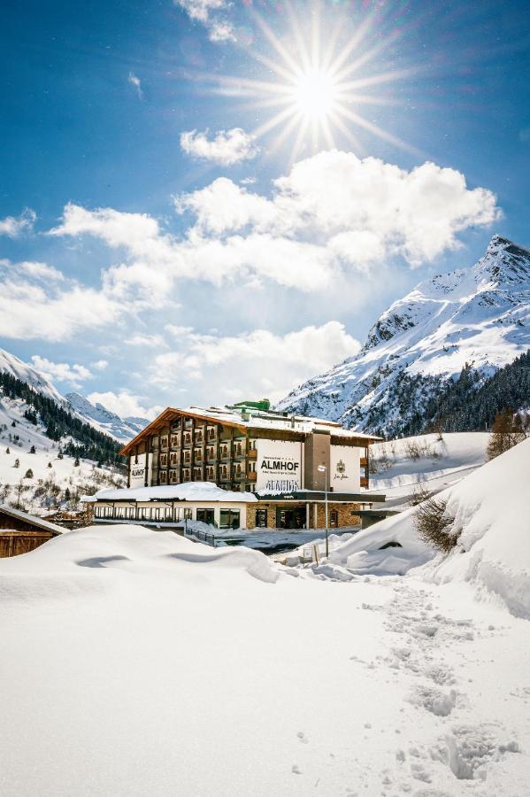 Hotel Almhof กัลเทือร์ ภายนอก รูปภาพ
