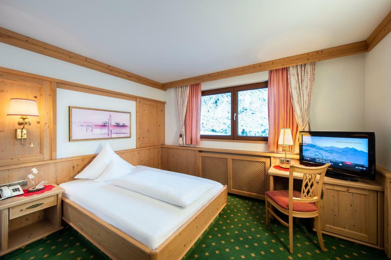 Hotel Almhof กัลเทือร์ ภายนอก รูปภาพ